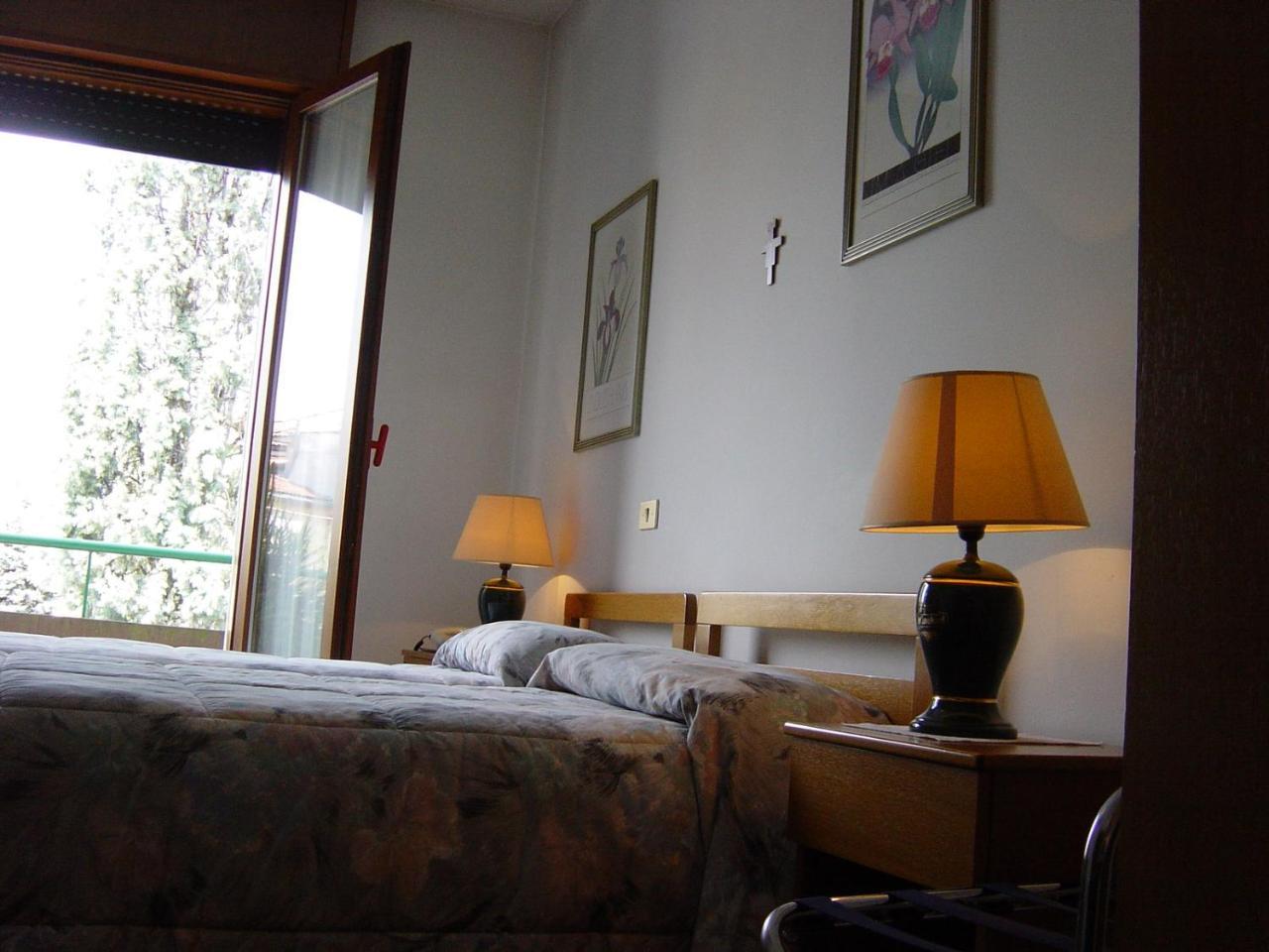Hotel Rizzi Monticello Conte Otto Exterior photo